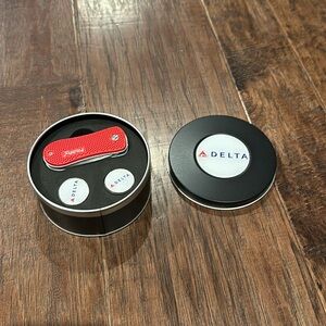 Delta Air Lines Golf Divot Repair Box- NEW